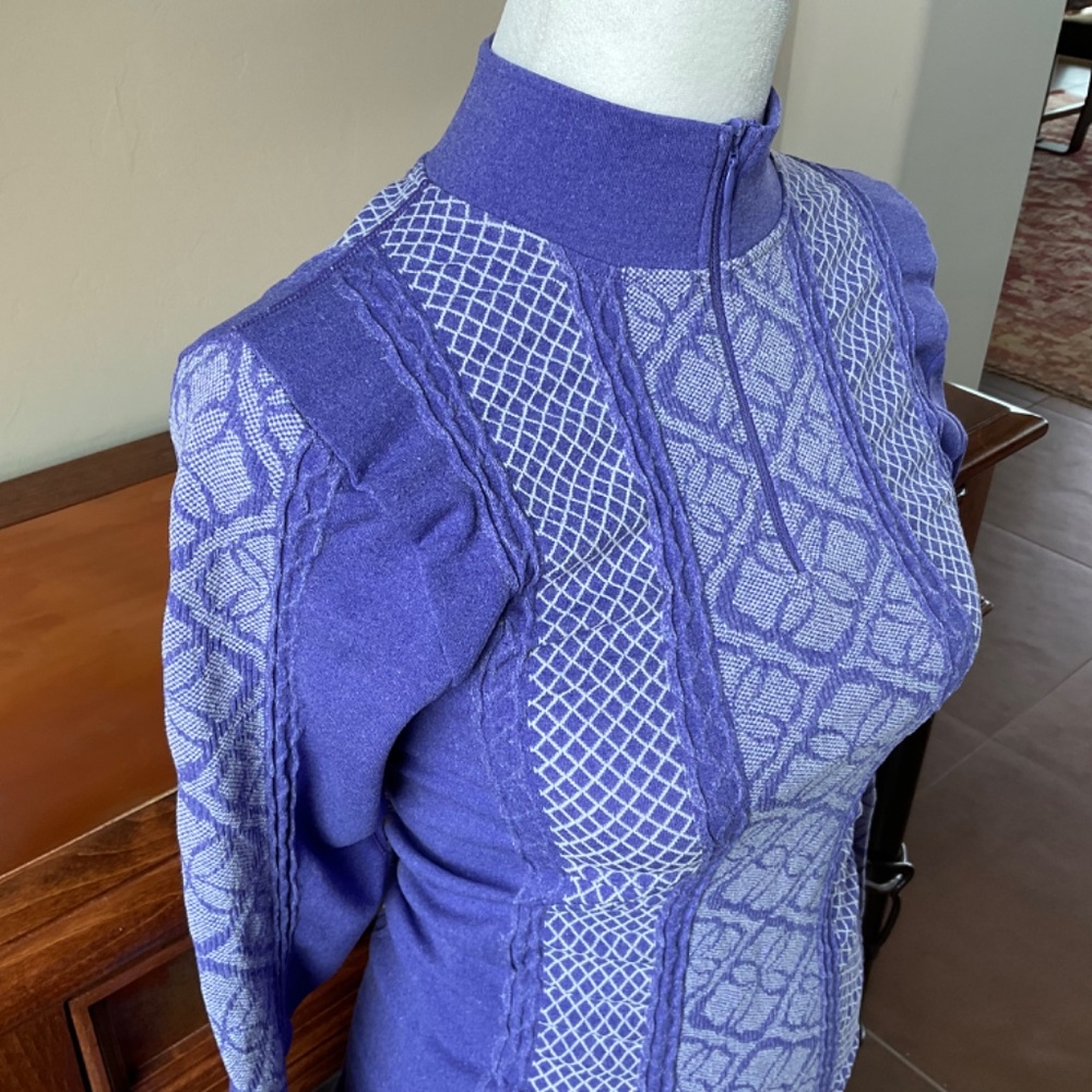 Athletic Essentials Long Sleeve Base Layer Workou… - image 3